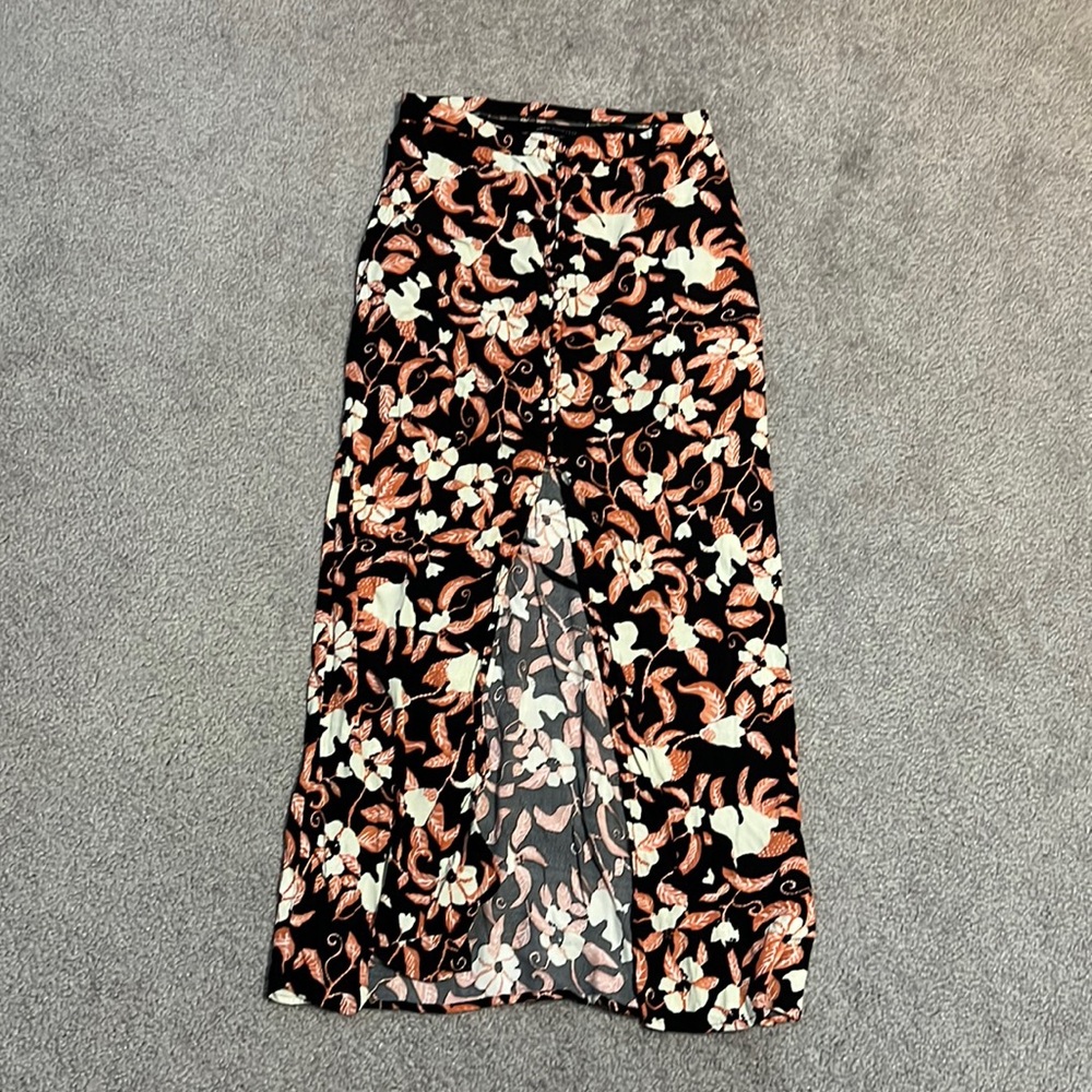 Urban Outfitters Ruth Button-front Floral Maxi Skirt